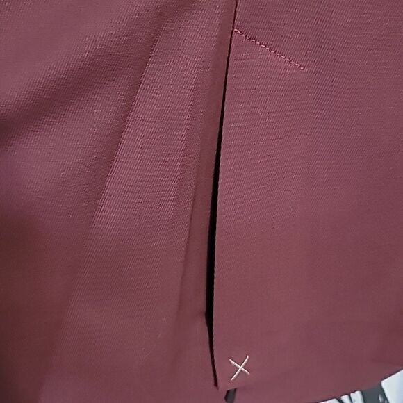 Away Travel The Roundtrip Blazer  In Color Wine - Picture 7 of 8